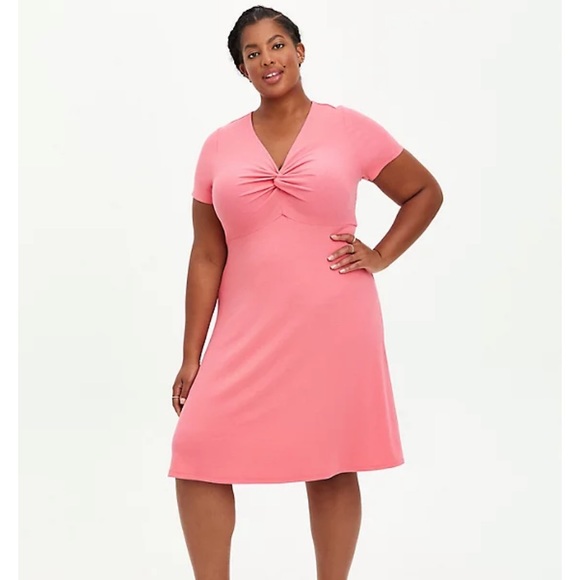 NWT Torrid Coral Rib Knit Front Twist Skater Dress Size 2X - Picture 2 of 7
